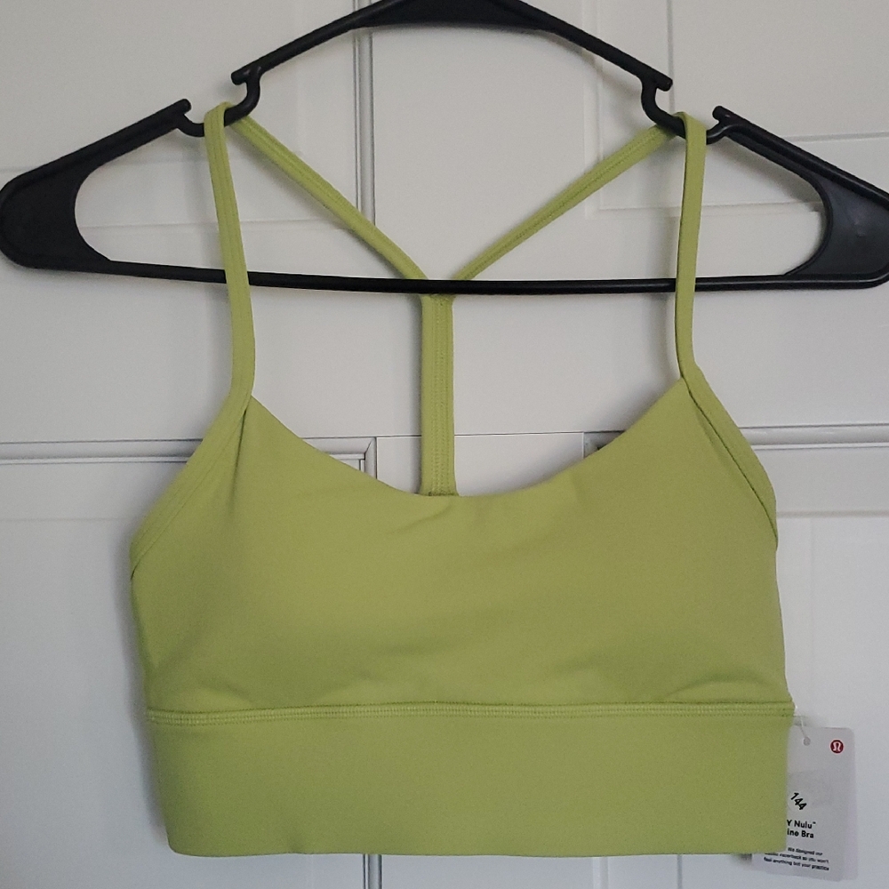 NWT Lululemon Flow Y Nulu  Longline BRA SZ 4 WASABI